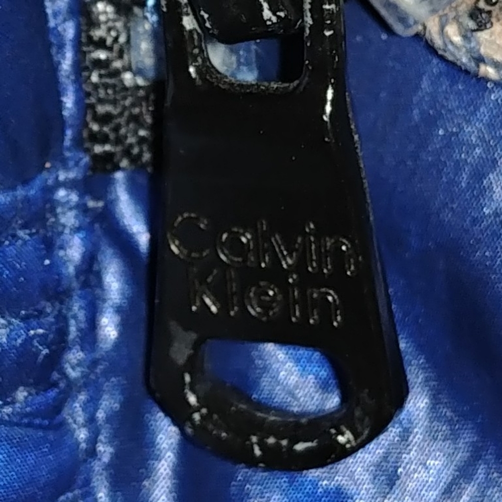 Calvin Klein Performance puffer - Picture 7 of 10